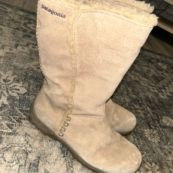 Patagonia Lugano Boots Khaki Suede Waterproof Polartec Primaloft Size 9.5 - Picture 1 of 7